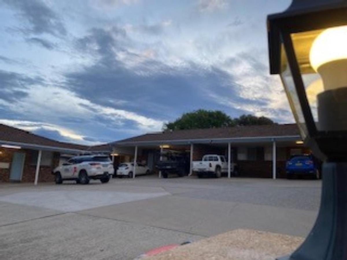 Kinross Inn Cooma Εξωτερικό φωτογραφία